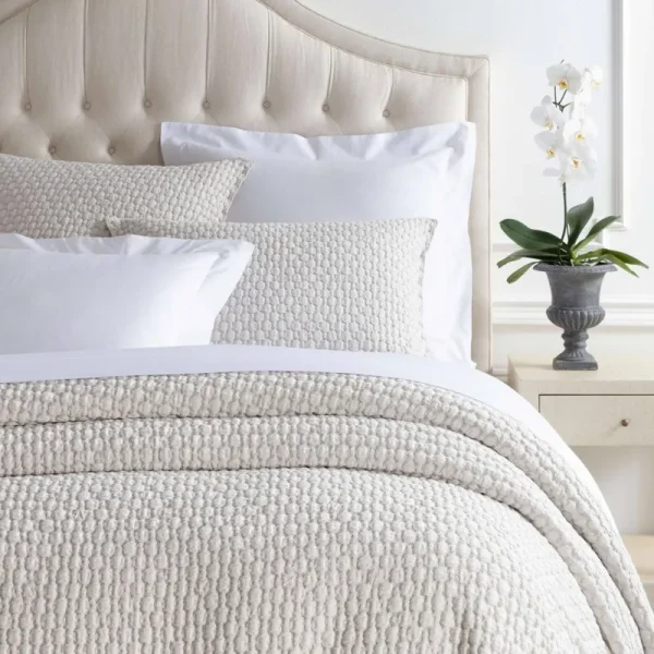 Lodi Matelasse Coverlet, Sand / King
