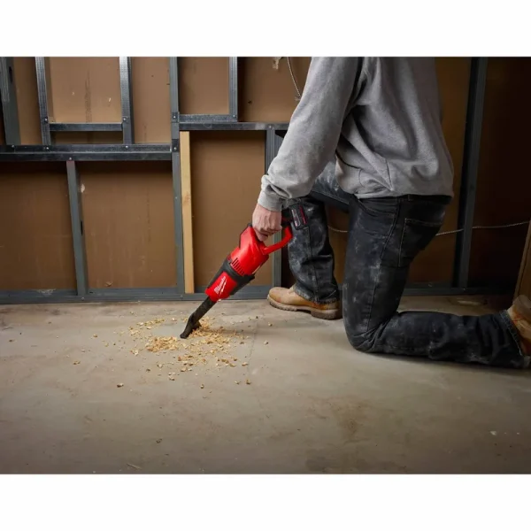 Milwaukee Tool M12 Compact Vacuum 0850-20