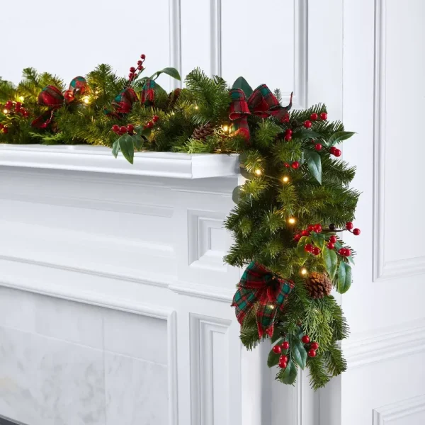 BrylaneHome 9' Pre-Lit Celeste Garland , Plaid Beige