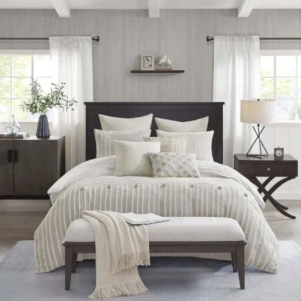 Madison Park Signature - Essence Oversized Cotton Clipped Jacquard Comforter Set with Euro Shams and Throw Pillows - Queen - Ivory