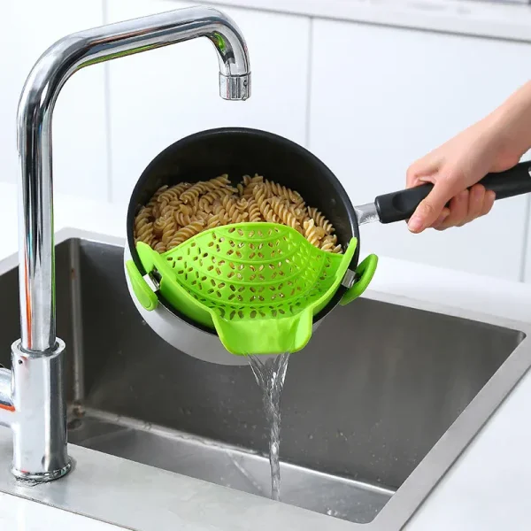 Innofiz Silicone Pot Side Drain Stopper – Smart Kitchen Gadget for Easy Straining