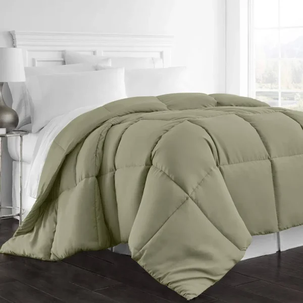 Beckham Hotel Collection 1600 Series, Lightweight Luxury Goose Down Alternative Comforter, Full/Queen, Olive, Green