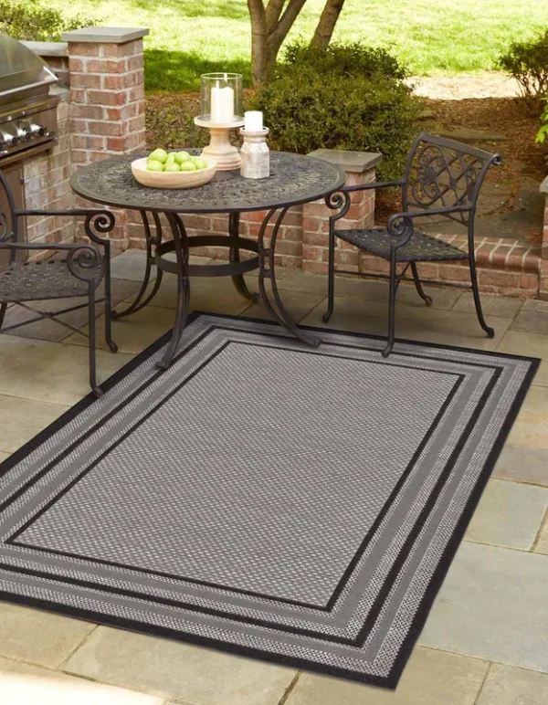 Unique Loom Outdoor Multi Border Gray 2' 2 x 3' 0 Area Rug