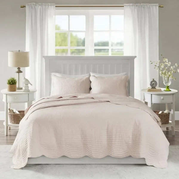Journey Scalloped Edge Quilt Set Alcott Hill Color: Blush, Size: King/Cal King Coverlet + 2 King Shams