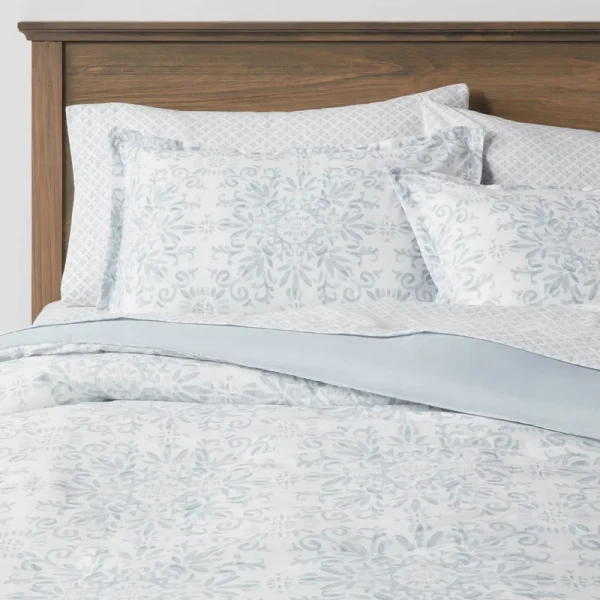 7pc Full Atherton Medallion Comforter Set with Sheets Blue - Threshold