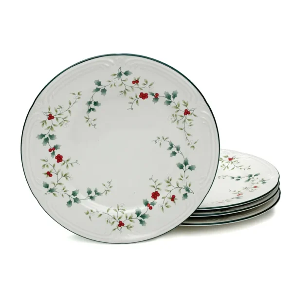 Pfaltzgraff Winterberry Dinner Plates (Set of 4)