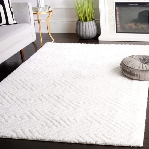 Safavieh 4 x 6 ft. Tahoe Shag Rectangle Area Rug, White