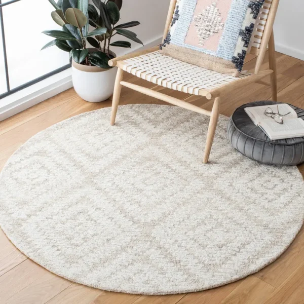 Safavieh Micro-Loop MLP907A Handmade Beige / Brown Rug - 5' Round