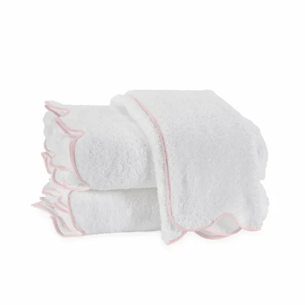 Matouk Cairo Scallop Guest Towel - Pink