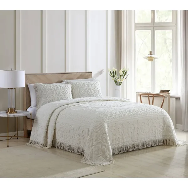 Chenille Medallion Bedspread, King, Ivory