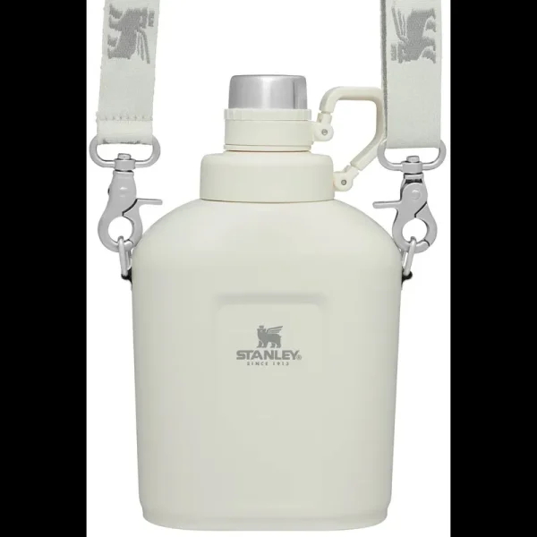 Stanley 1.1 Qt. Legendary Classic Canteen, Cream