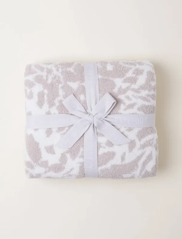 Barefoot Dreams CozyChic Bloom Blanket - Cream Sand Dollar