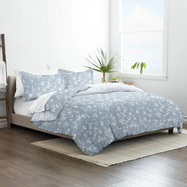 ienjoy Home Premium Ultra Soft Country Home Pattern 3 Piece Reversible Duvet Cover Set - Light Blue - Full/Queen