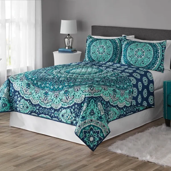 Mainstays Medallion Teal Medallion Polyester Quilt, Full/Queen, Reversible