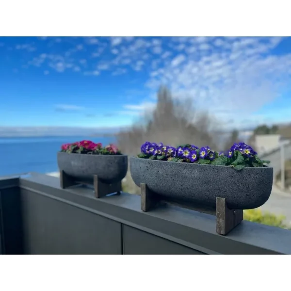 Jett Pot Planter Color: Gray
