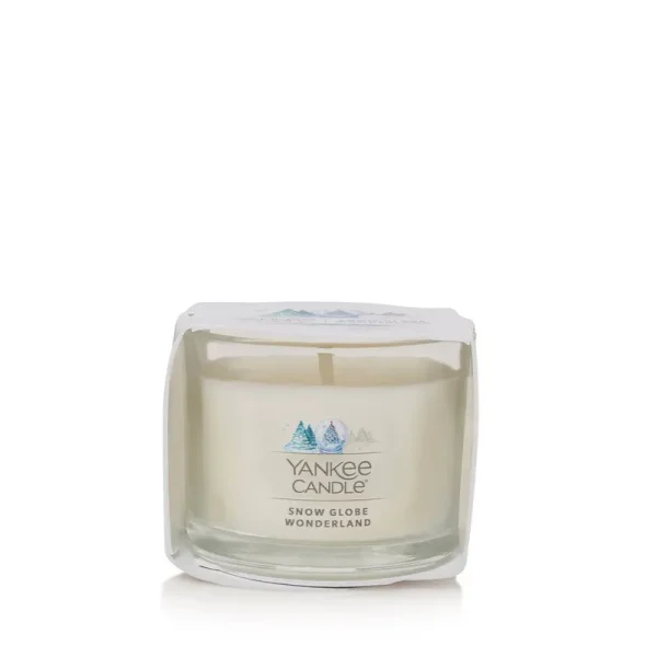 Yankee Candle Snow Globe Wonderland Mini Candle