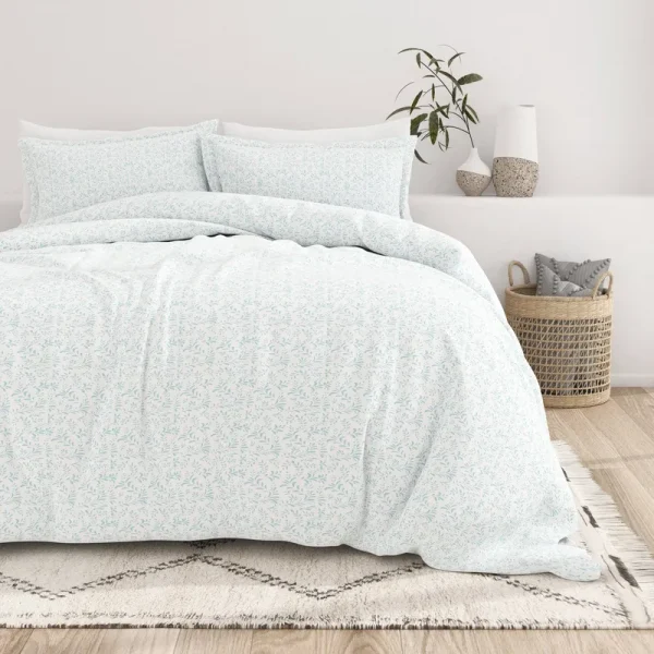 Duvet Cover Set (3-Piece): Burst of vines-light Blue/King