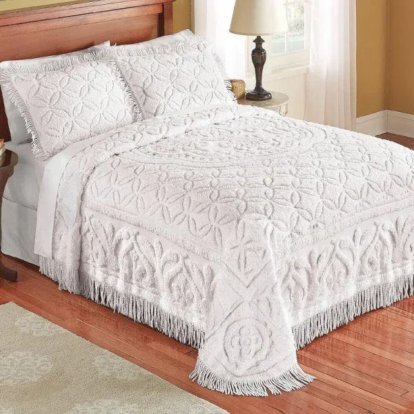 Pana Victoria Single Bedspread Red Barrel Studio Size: King Bedspread