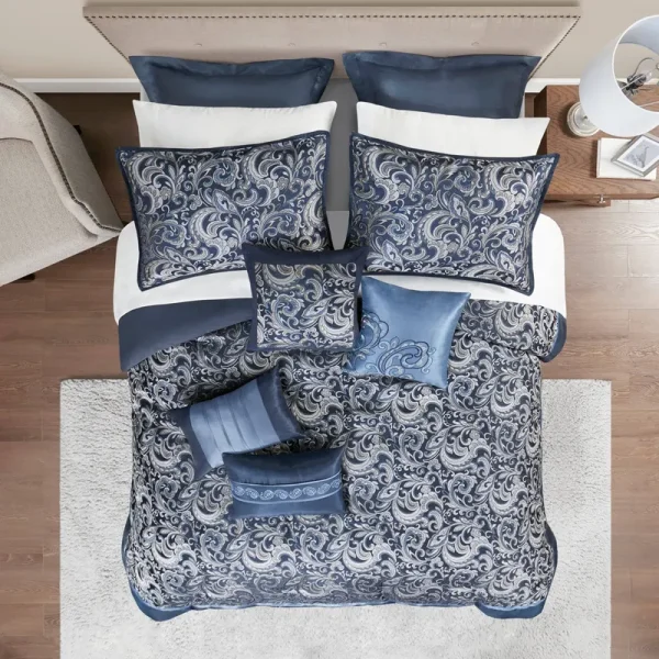 Madison Park Essentials Brystol Queen Navy 24 Piece Room in A Bag