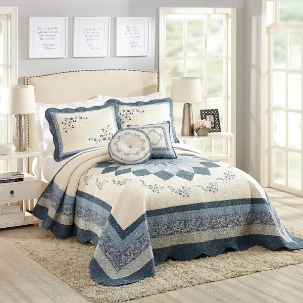 Modern Heirloom Charlotte Bedspread Full, Blue