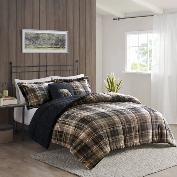 Woolrich - Alton Plush to Sherpa Down Alternative Comforter Set - Full/Queen - Brown/Black