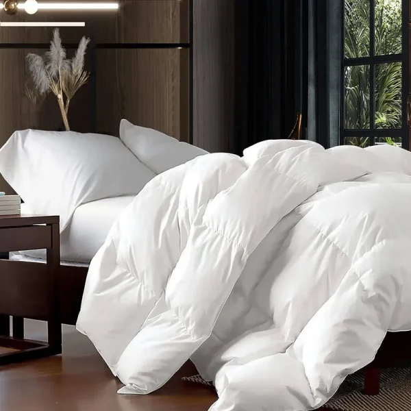 Luxurious Queen Size Goose Down Feather Comforter Down Feather Fiber Duvet 100% Egyptian Cotton Cover - Baffle Box Design - 48oz Fill Weight - Full