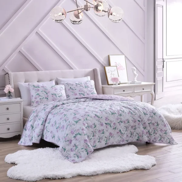 Betsey Johnson Blooming Roses Purple Reversible Full/Queen Quilt Set