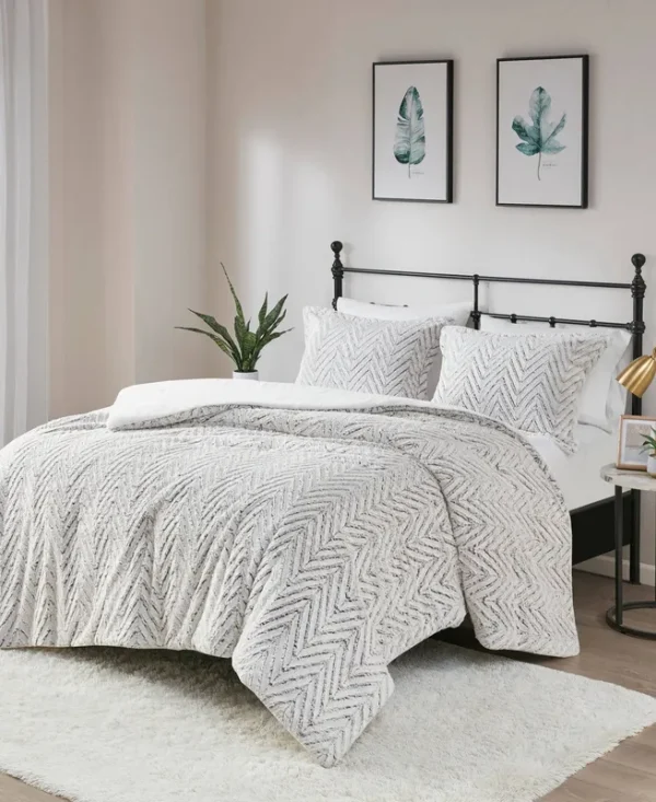 Madison Park - Adelyn Ultra Plush Down Alternative Comforter Set - Full/Queen - Ivory