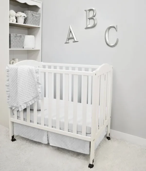 American Baby Company Heavenly Soft Minky Dot 3-Piece Mini/Portable Crib Bedding Set, White