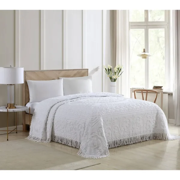Beatrice Home Fashions Medallion Chenille Bedspread - White - Queen