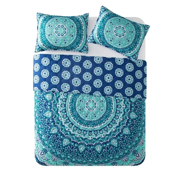 Mainstays Traditional Teal Medallion Reversible Quilt, Full/Queen