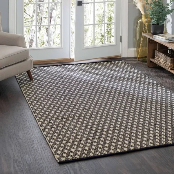 Home Conservatory Black Dainty Diamond Handwoven Cotton 2' 6" x 8' Rug