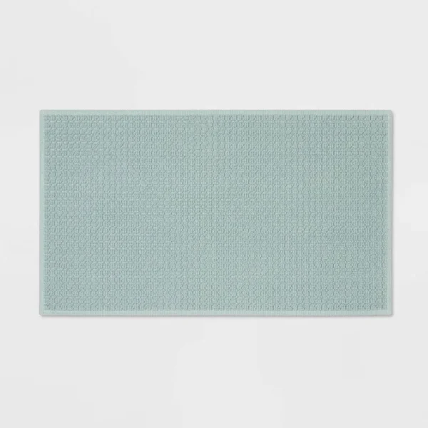 Threshold 20"x34" Antimicrobial Bath Mat - Total Fresh
